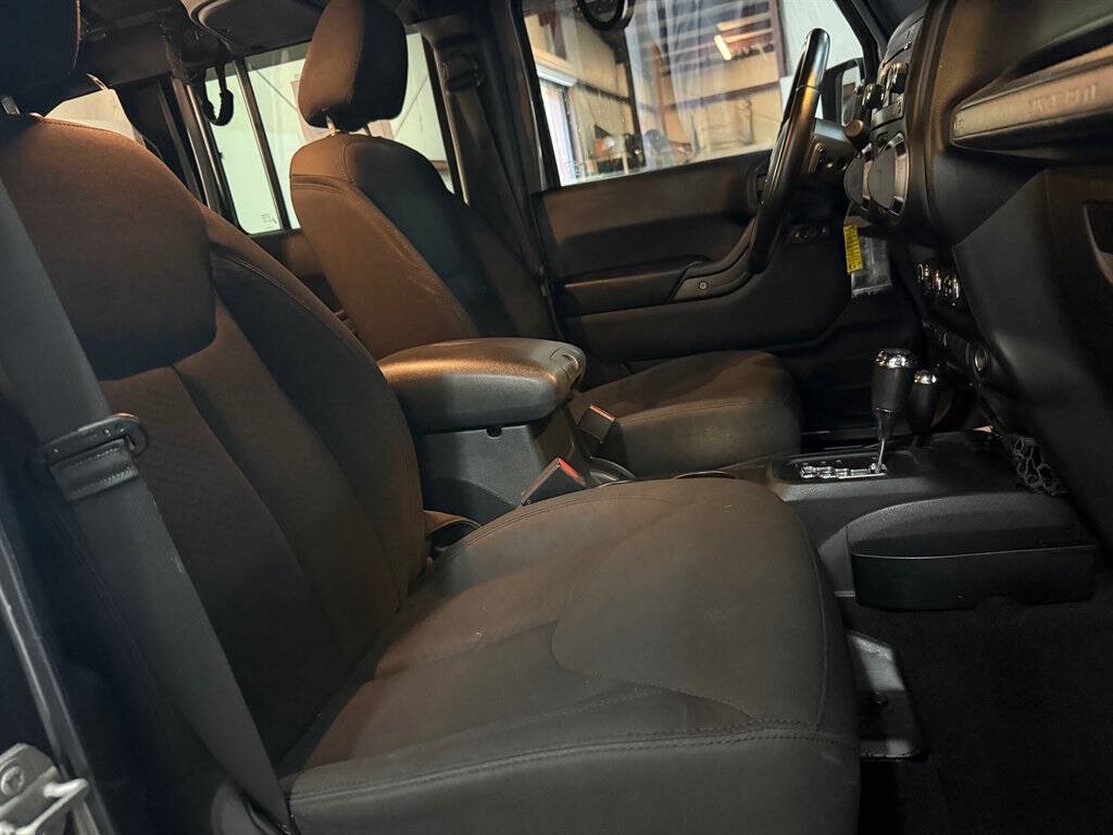 2016 Jeep Wrangler Unlimited Image 15