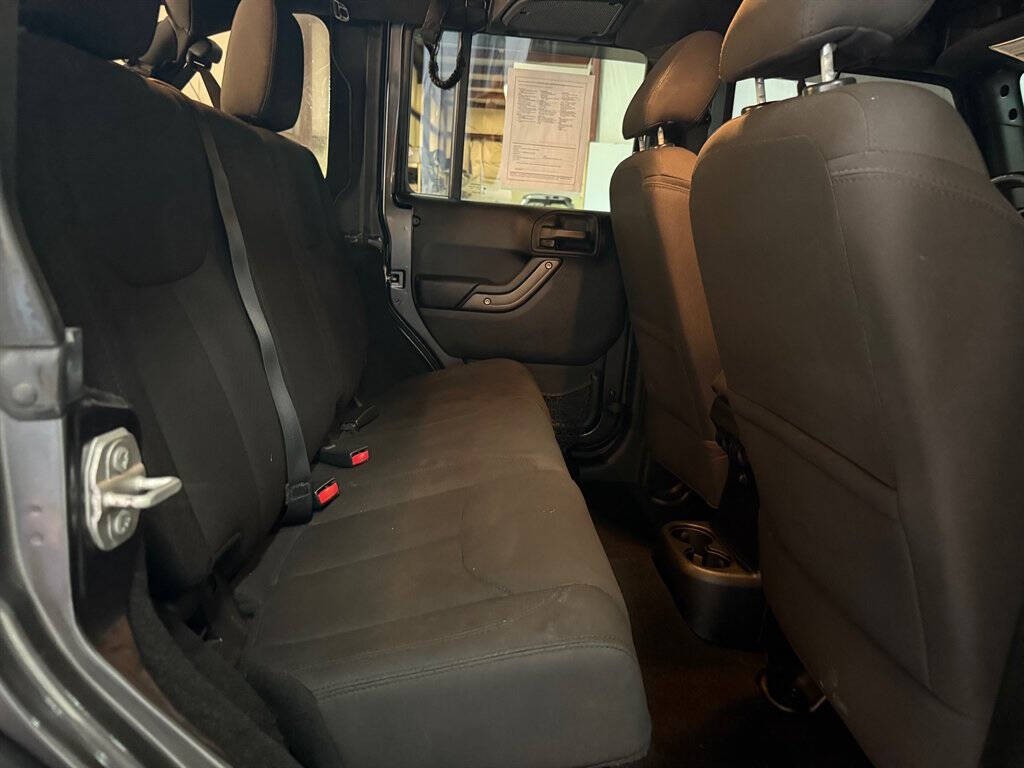 2016 Jeep Wrangler Unlimited Image 17