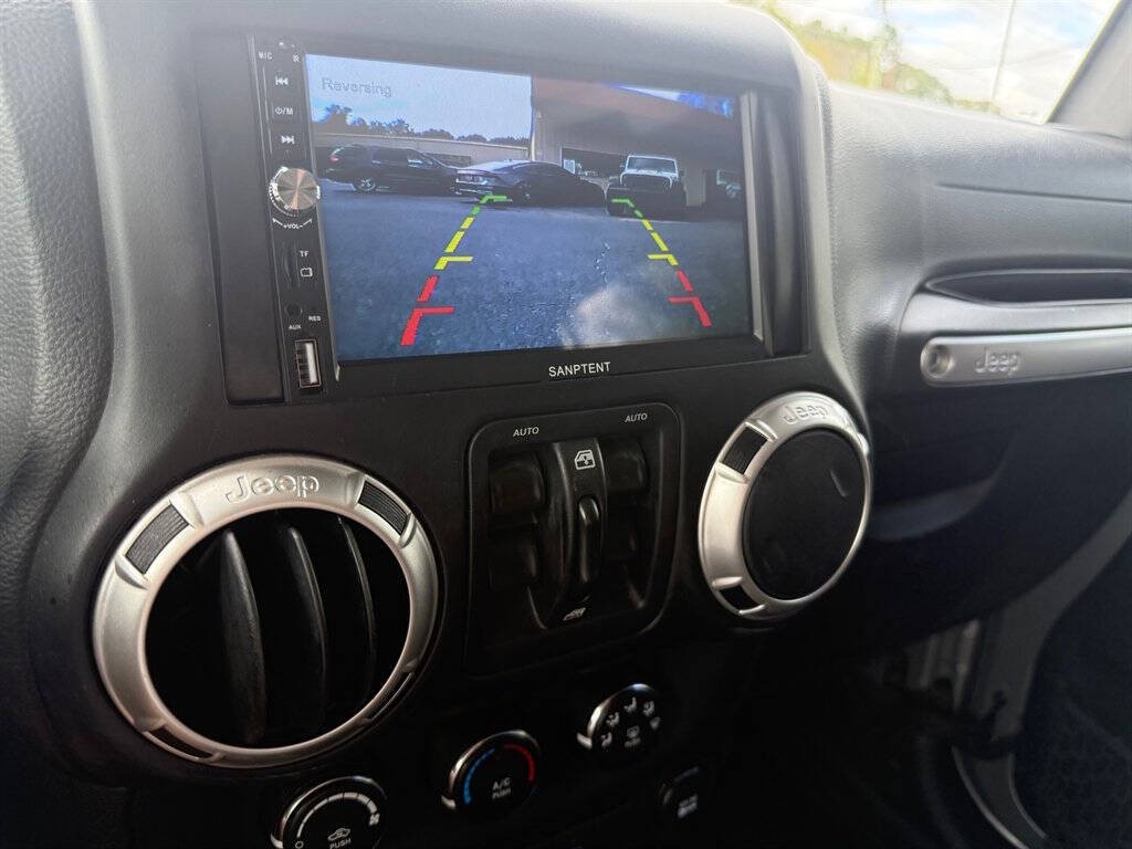 2016 Jeep Wrangler Unlimited Image 14