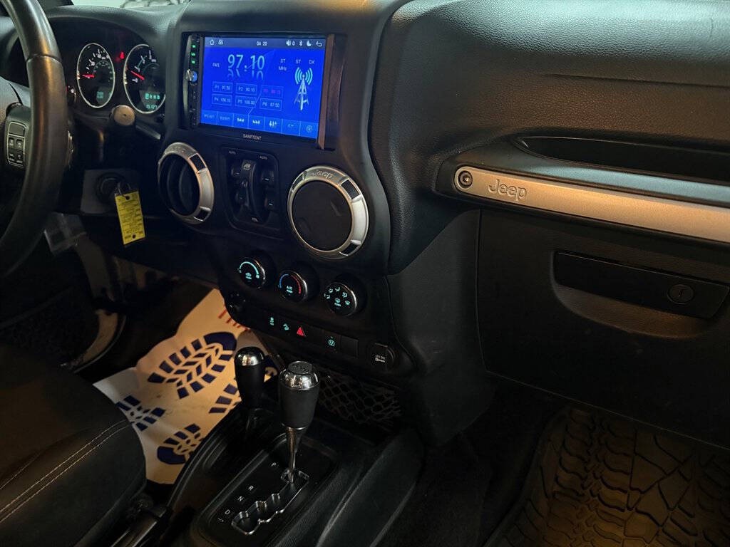 2016 Jeep Wrangler Unlimited Image 16