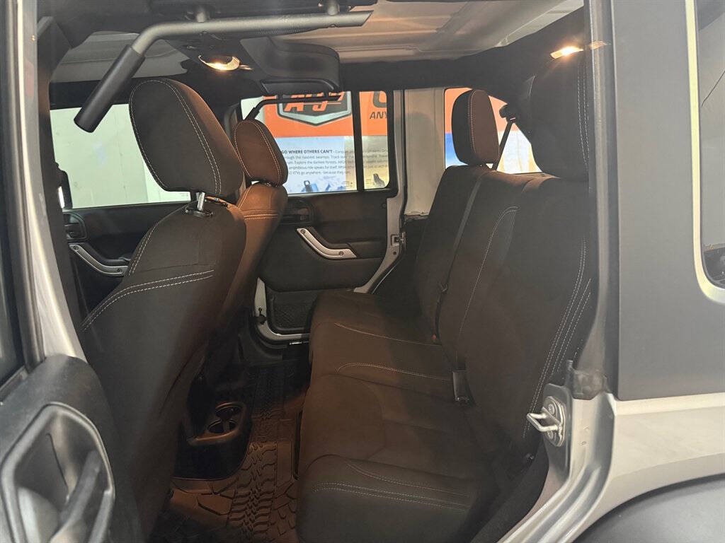 2016 Jeep Wrangler Unlimited Image 19