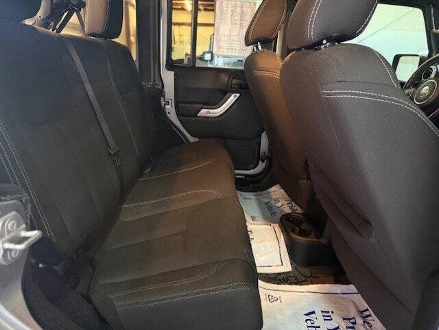 2016 Jeep Wrangler Unlimited Image 18