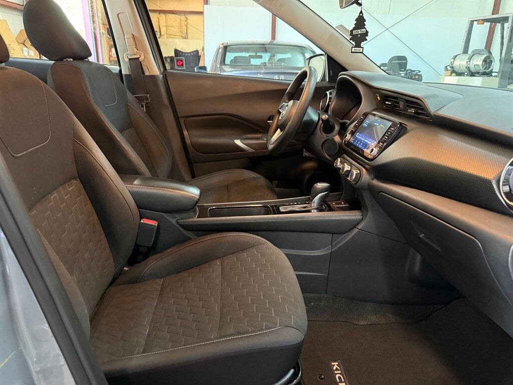 2023 Nissan Kicks Image 19