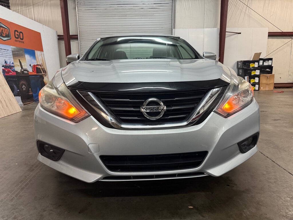 2018 Nissan Altima Image 2