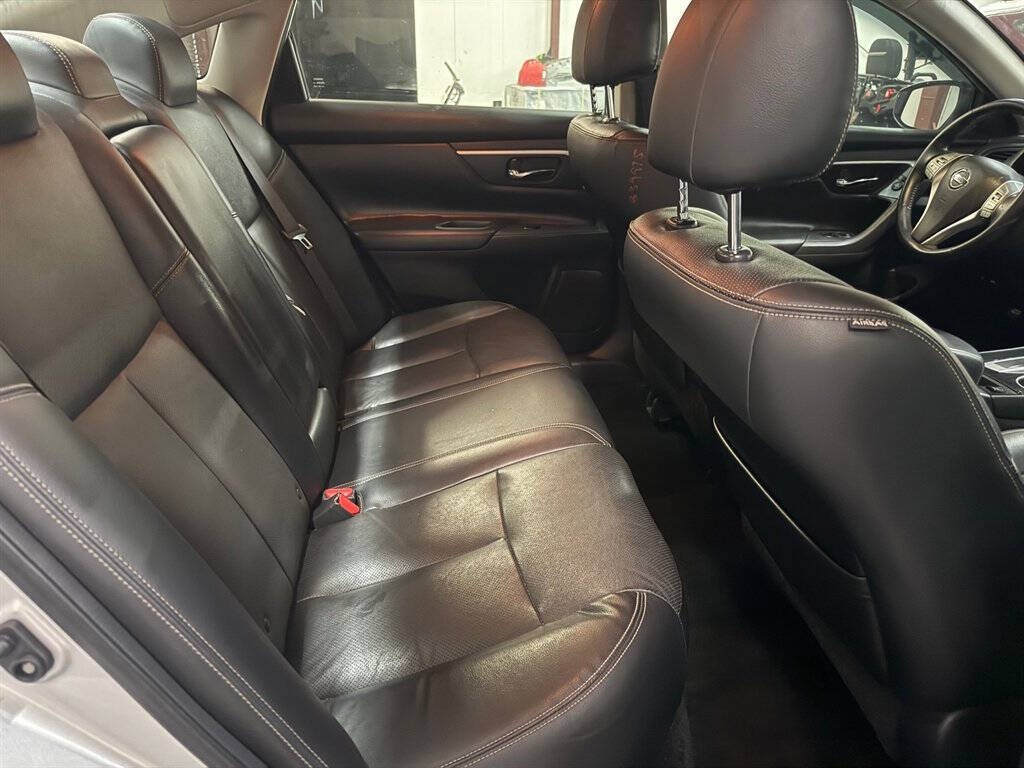 2018 Nissan Altima Image 14