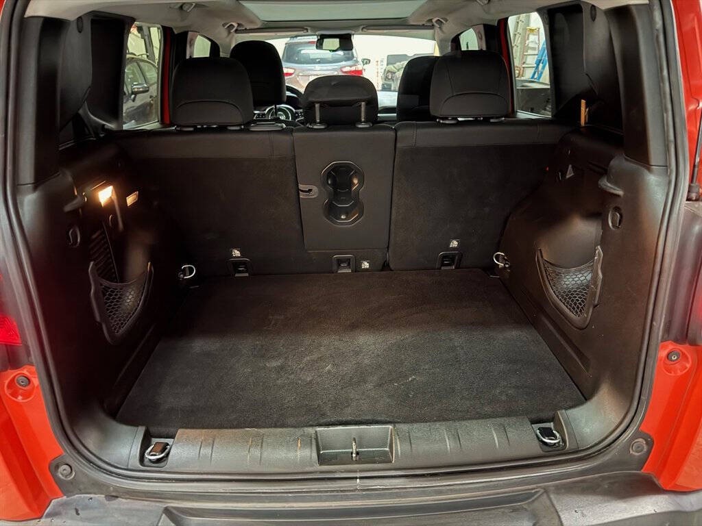 2019 Jeep Renegade Image 16