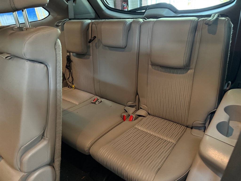 2017 Toyota Highlander Image 18