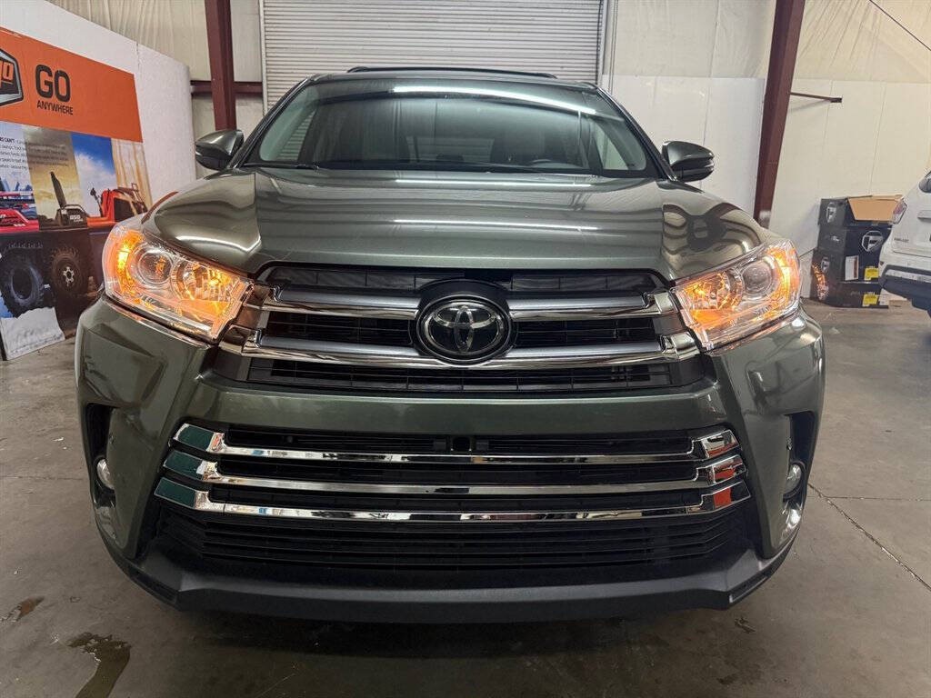 2017 Toyota Highlander Image 3