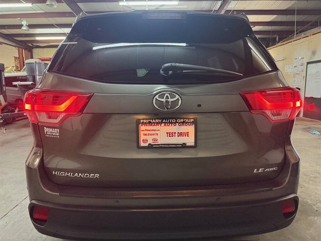 2017 Toyota Highlander Image 6