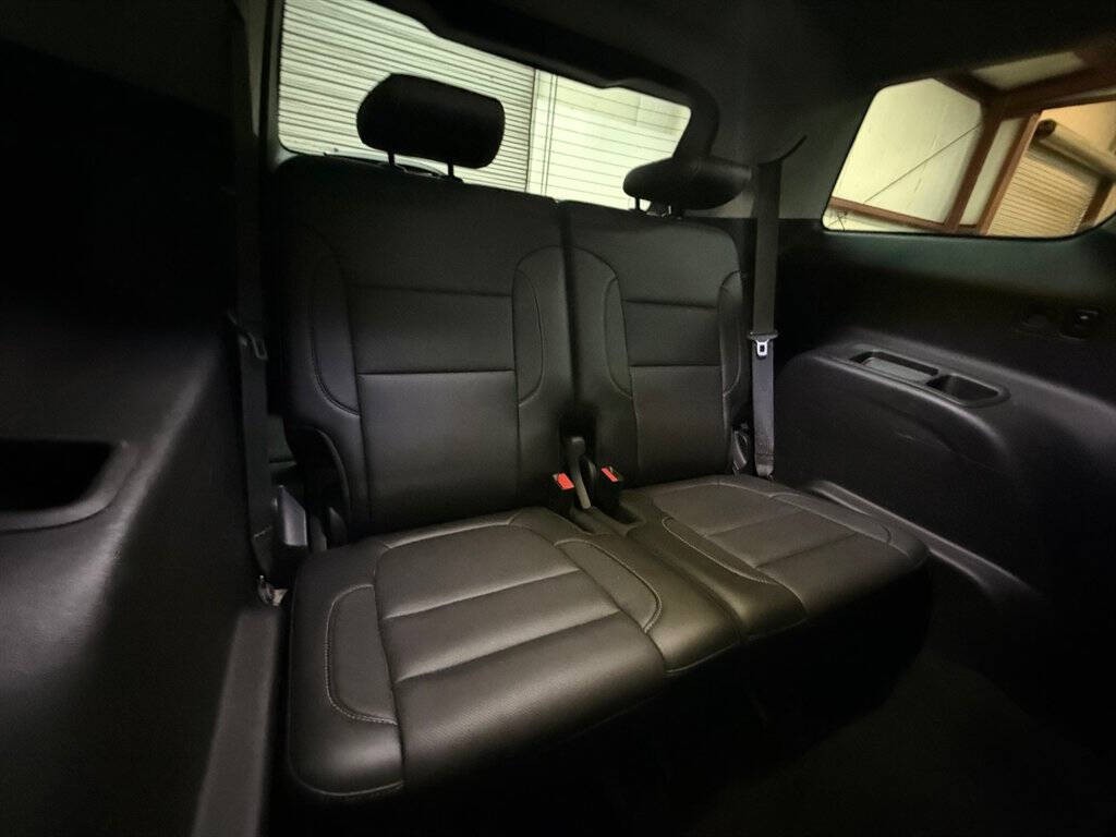 2020 GMC Acadia Image 13