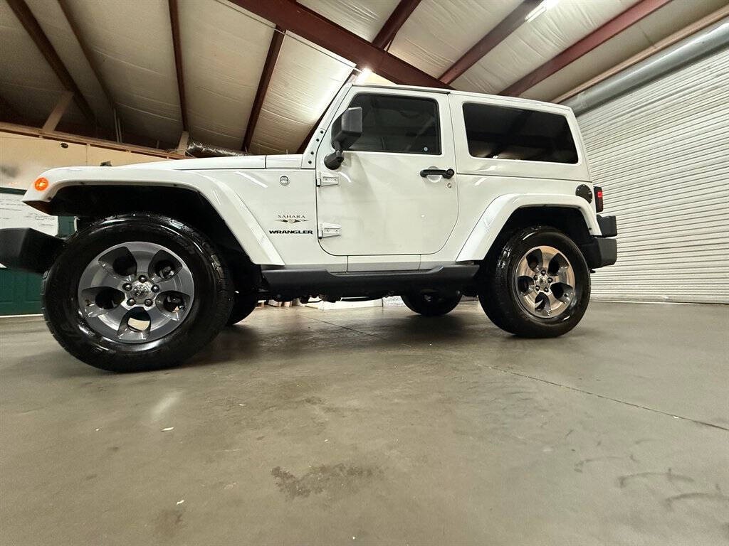 2017 Jeep Wrangler Image 15