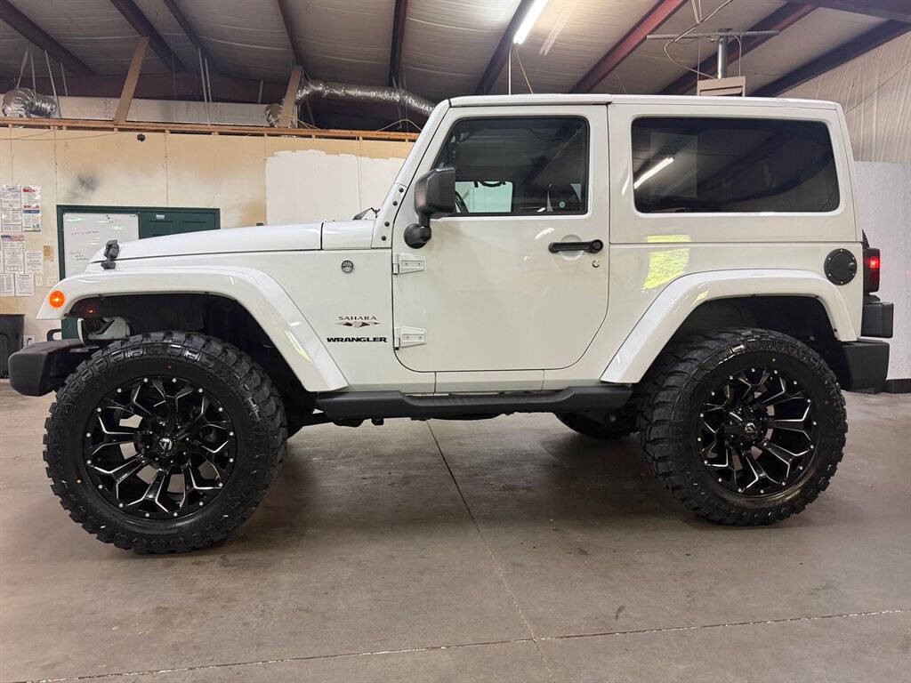 2017 Jeep Wrangler Image 2