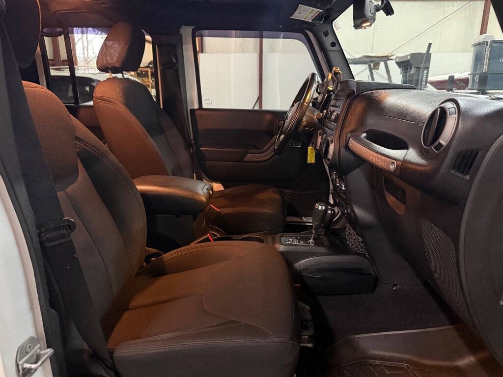 2015 Jeep Wrangler Unlimited Image 21