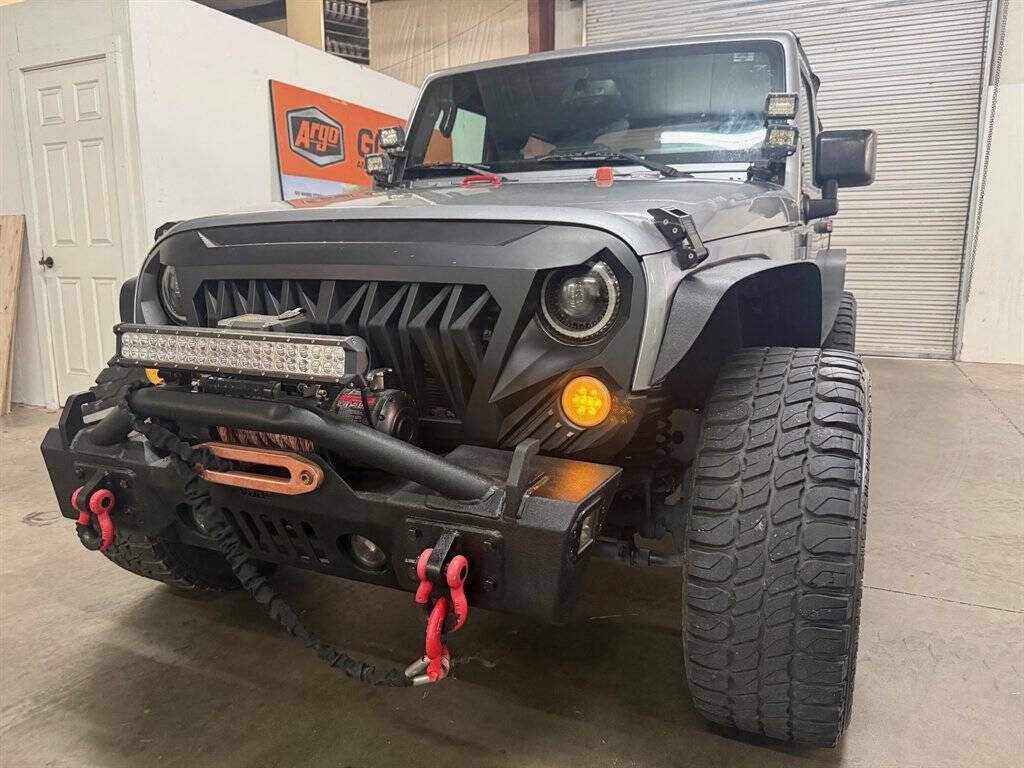 2017 Jeep Wrangler Image 2