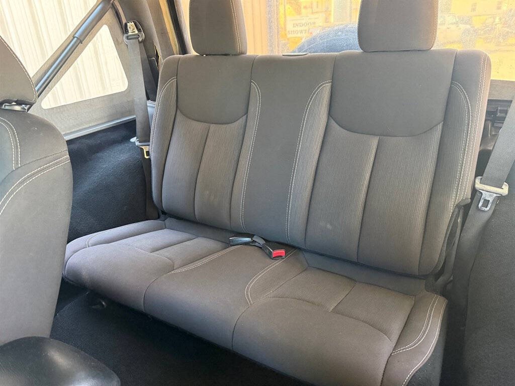 2017 Jeep Wrangler Image 13