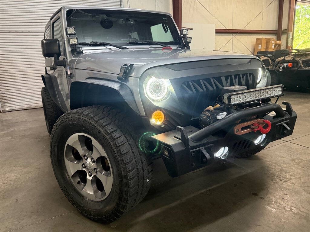 2017 Jeep Wrangler Image 2
