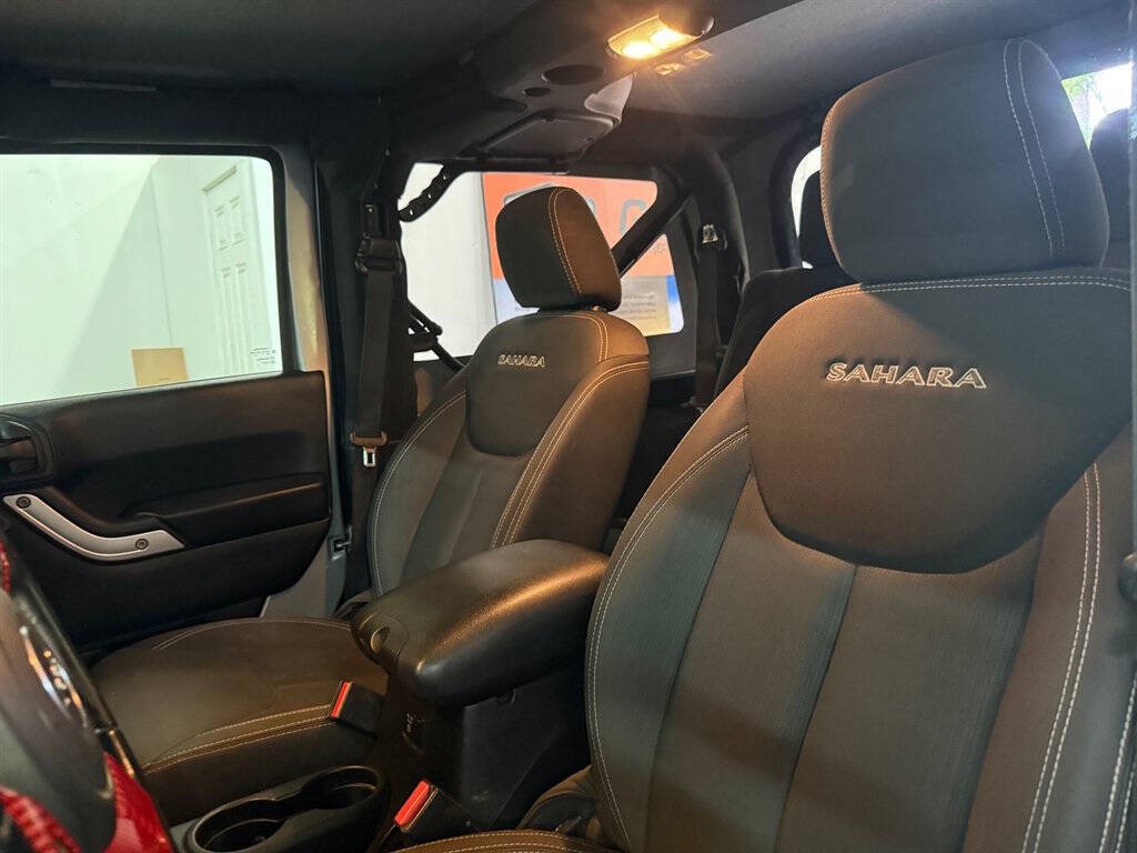 2017 Jeep Wrangler Image 12