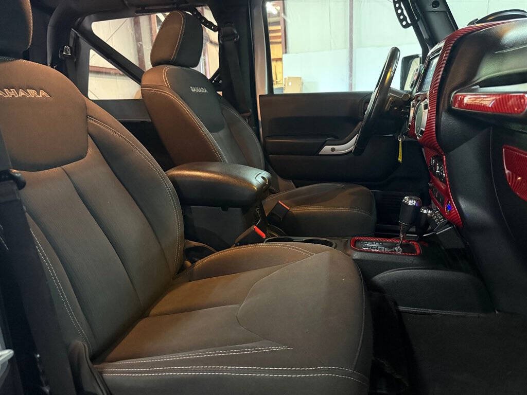 2017 Jeep Wrangler Image 15