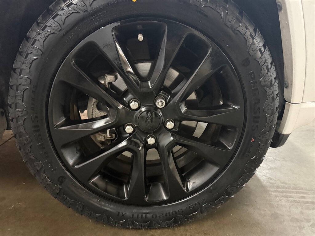 2019 Jeep Grand Cherokee Image 5