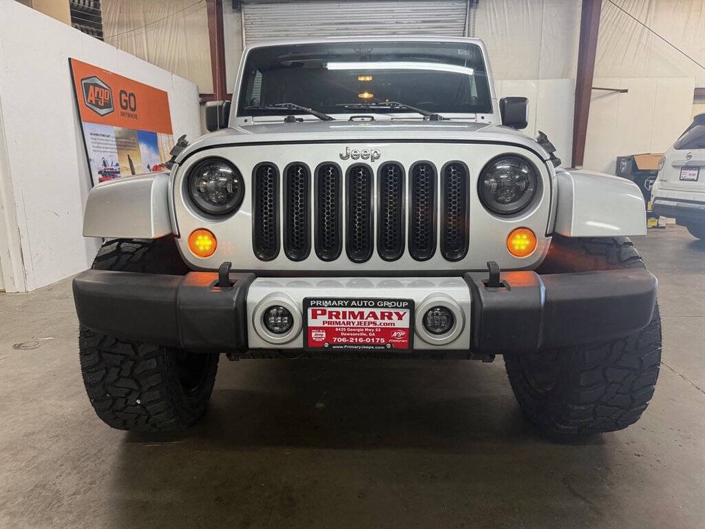 2012 Jeep Wrangler Unlimited Image 2