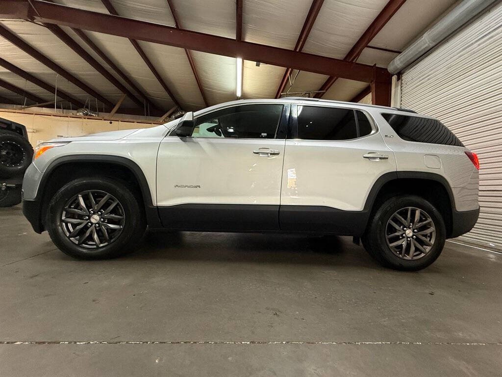 2017 GMC Acadia Image 4