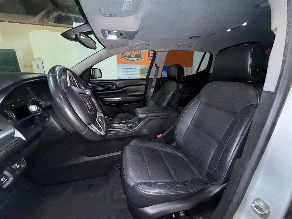 2017 GMC Acadia Image 10