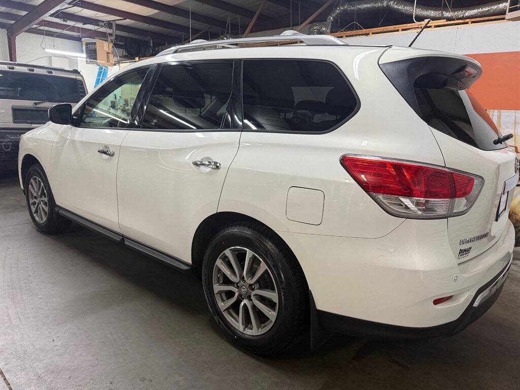 2014 Nissan Pathfinder Image 6