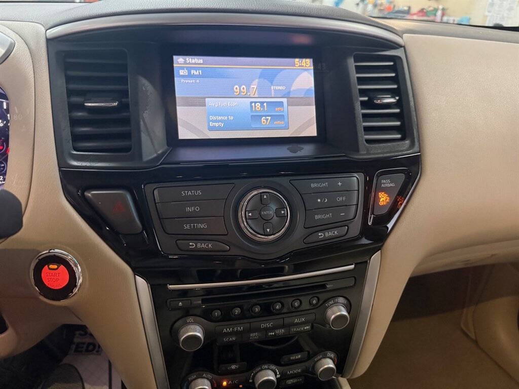 2014 Nissan Pathfinder Image 10