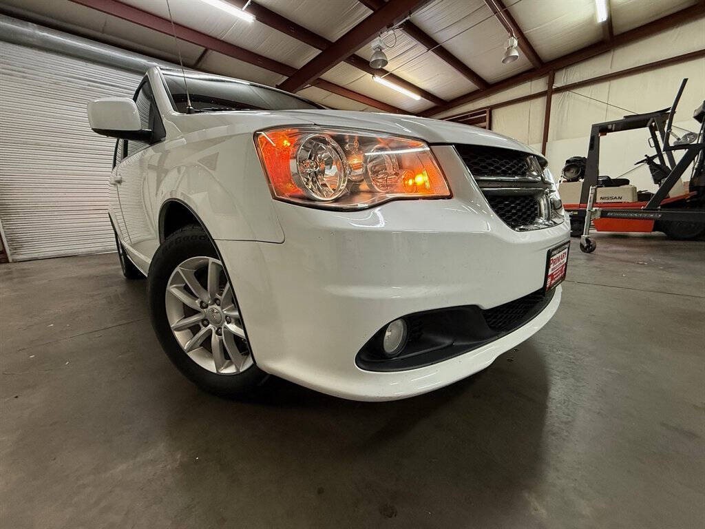 2019 Dodge Grand Caravan Image 2