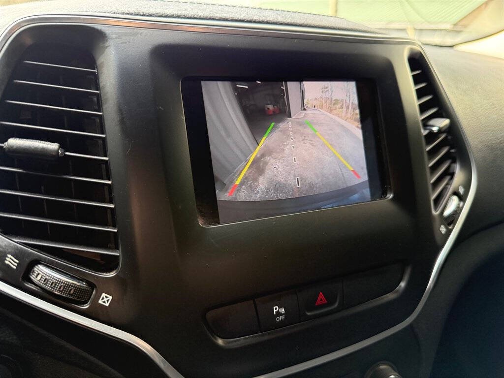 2020 Jeep Cherokee Image 16