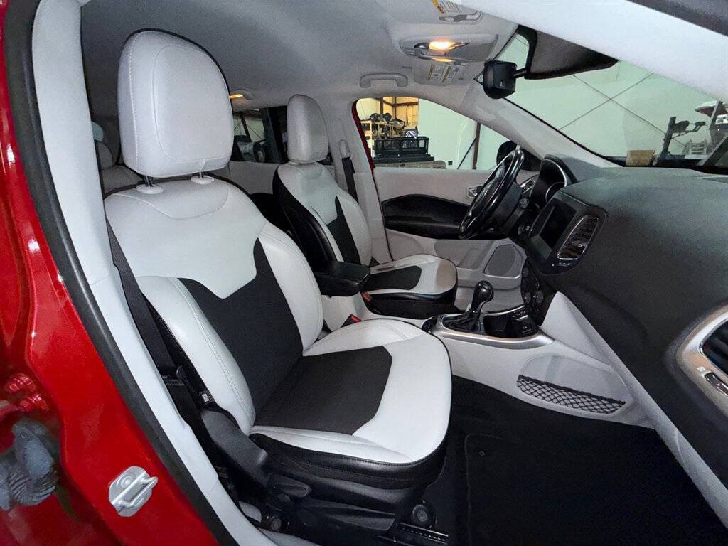 2020 Jeep Compass Image 16