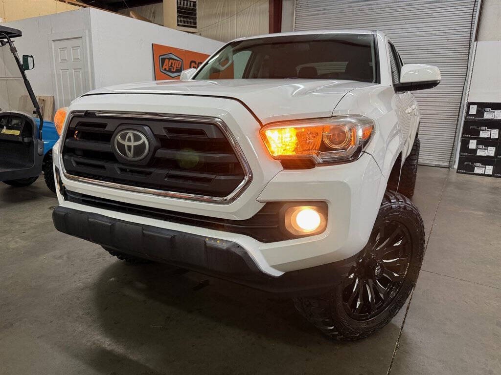 2018 Toyota Tacoma Image 5