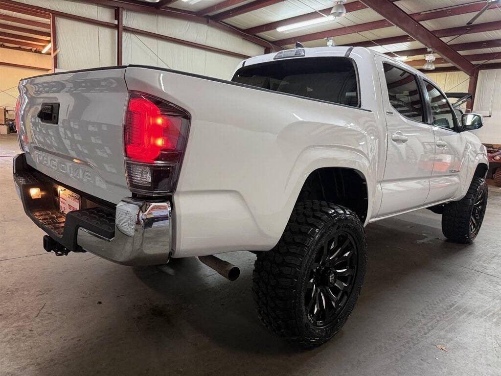 2018 Toyota Tacoma Image 8