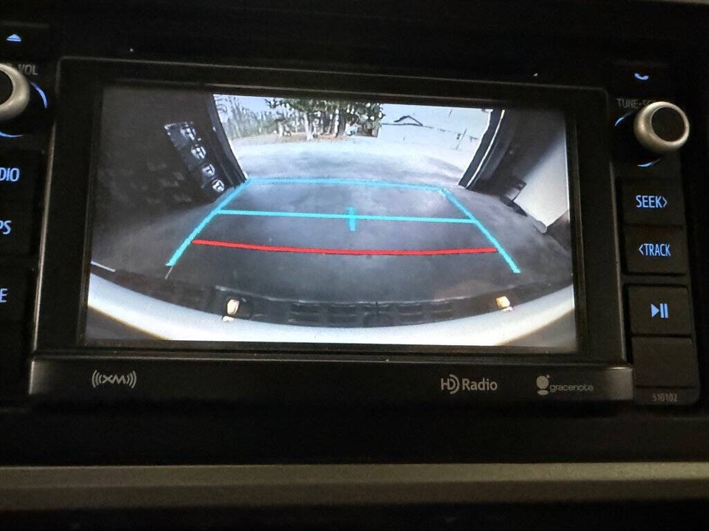 2018 Toyota Tacoma Image 13