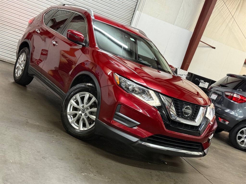 2019 Nissan Rogue Image 2