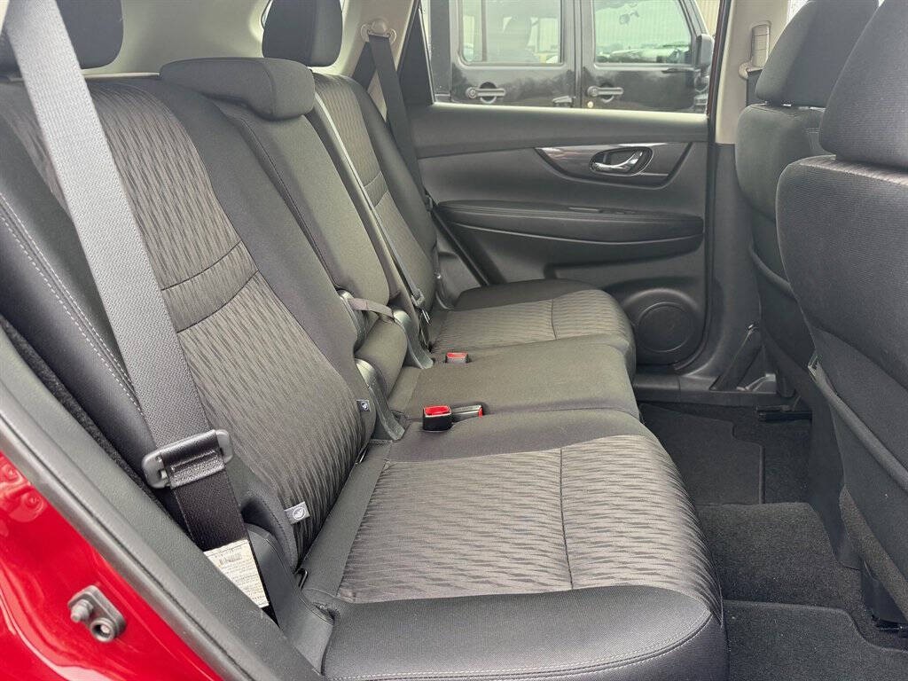 2019 Nissan Rogue Image 16