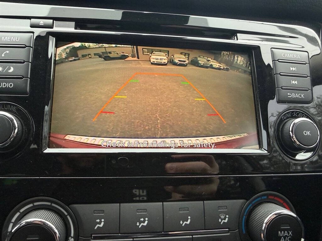 2019 Nissan Rogue Image 15