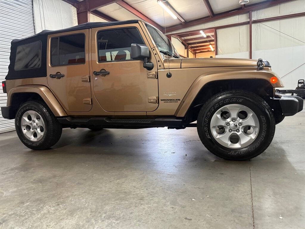 2015 Jeep Wrangler Unlimited Image 9