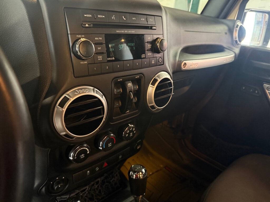 2015 Jeep Wrangler Unlimited Image 12