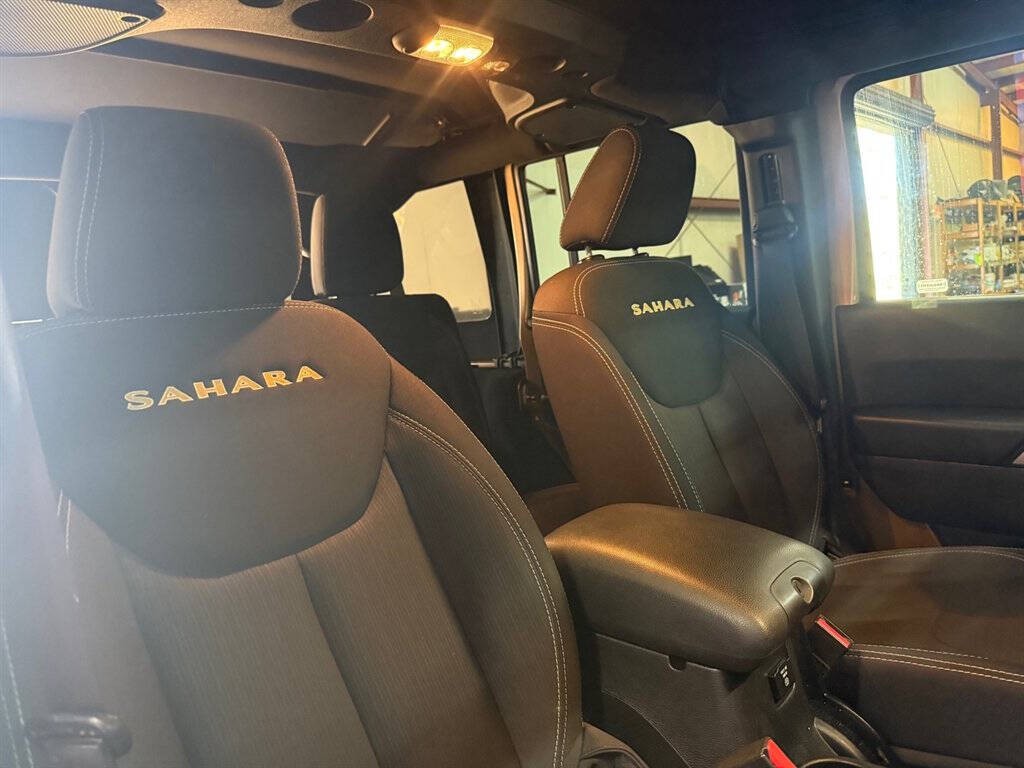 2015 Jeep Wrangler Unlimited Image 16