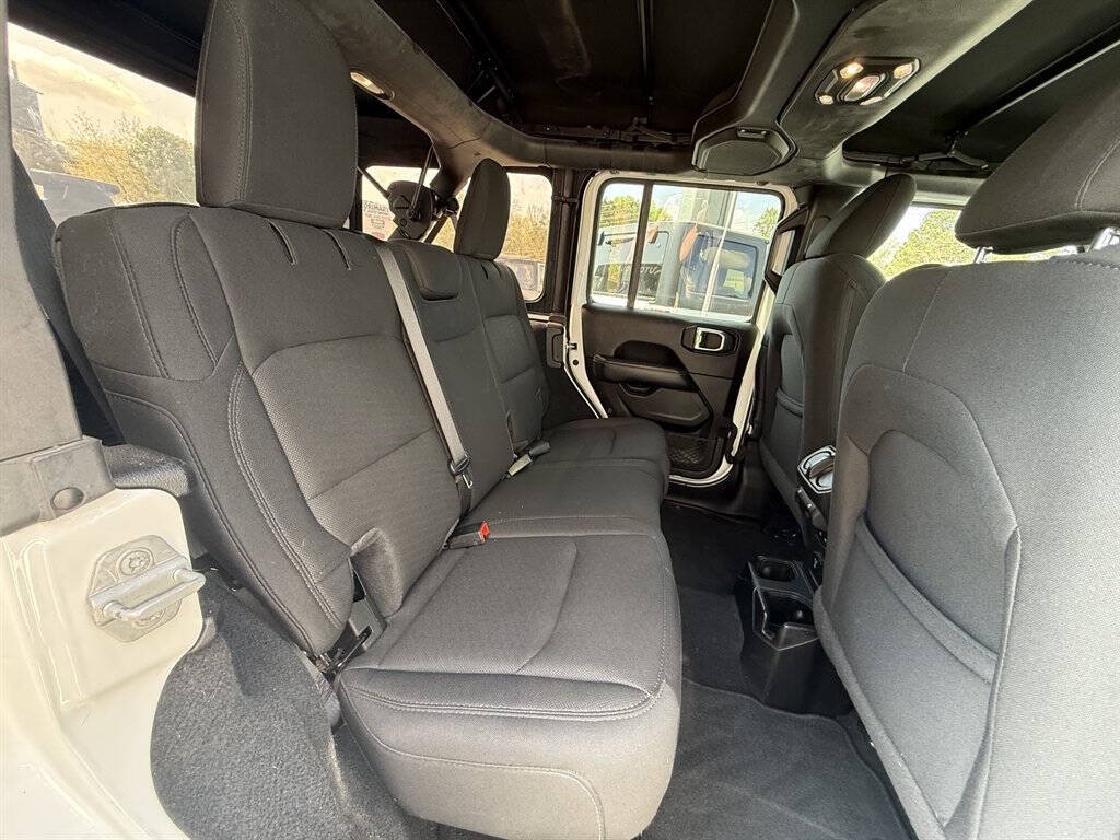 2020 Jeep Wrangler Unlimited Image 16