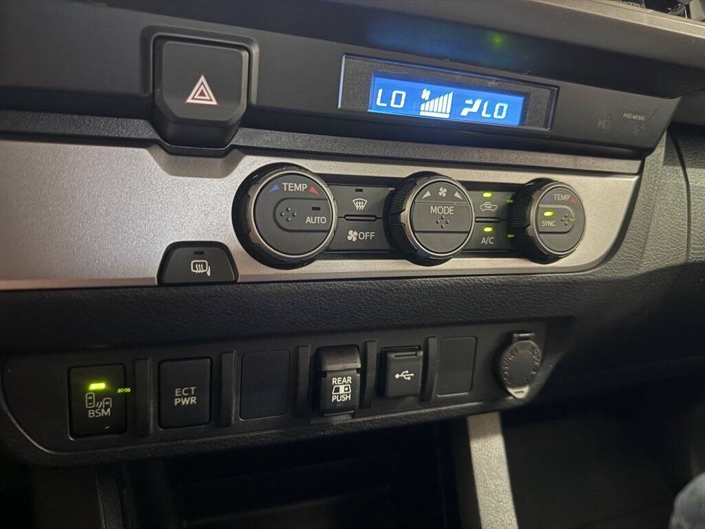 2022 Toyota Tacoma Image 23