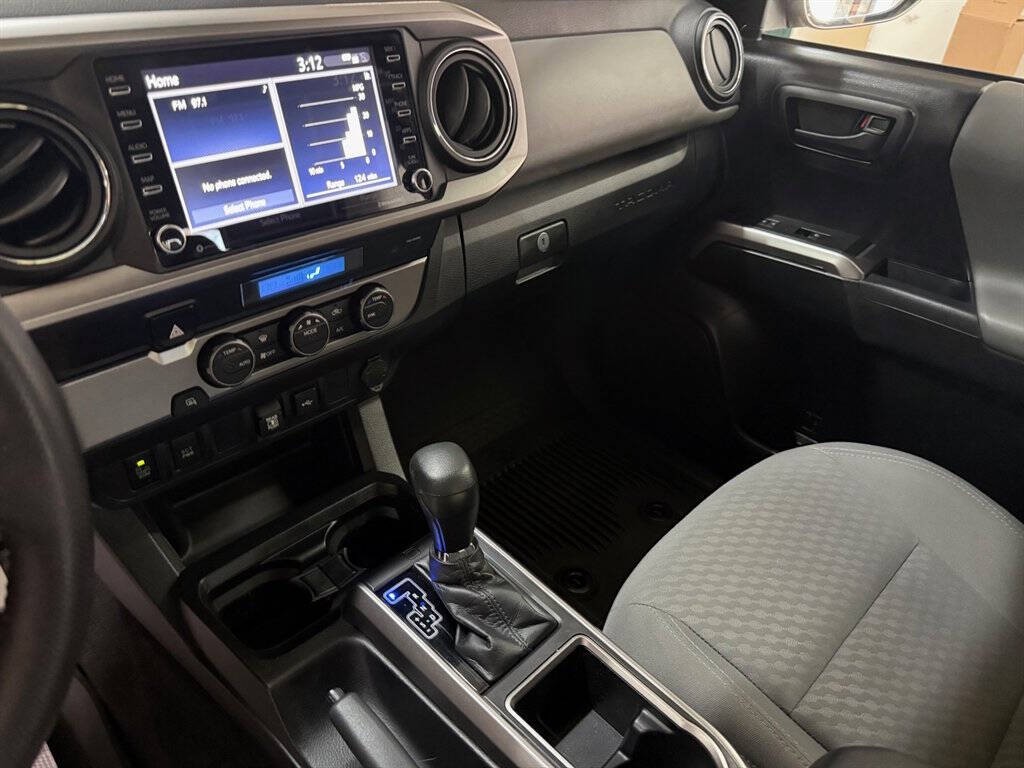2022 Toyota Tacoma Image 22