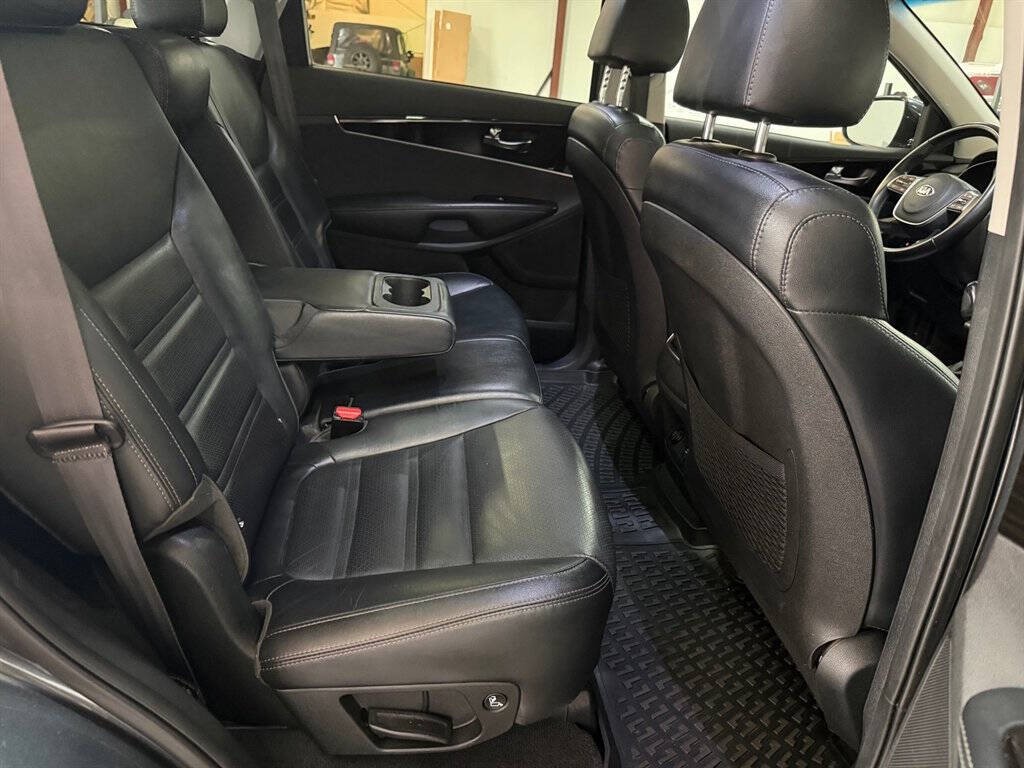 2020 Kia Sorento Image 21