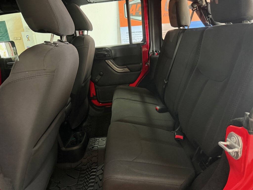 2018 Jeep Wrangler Image 13