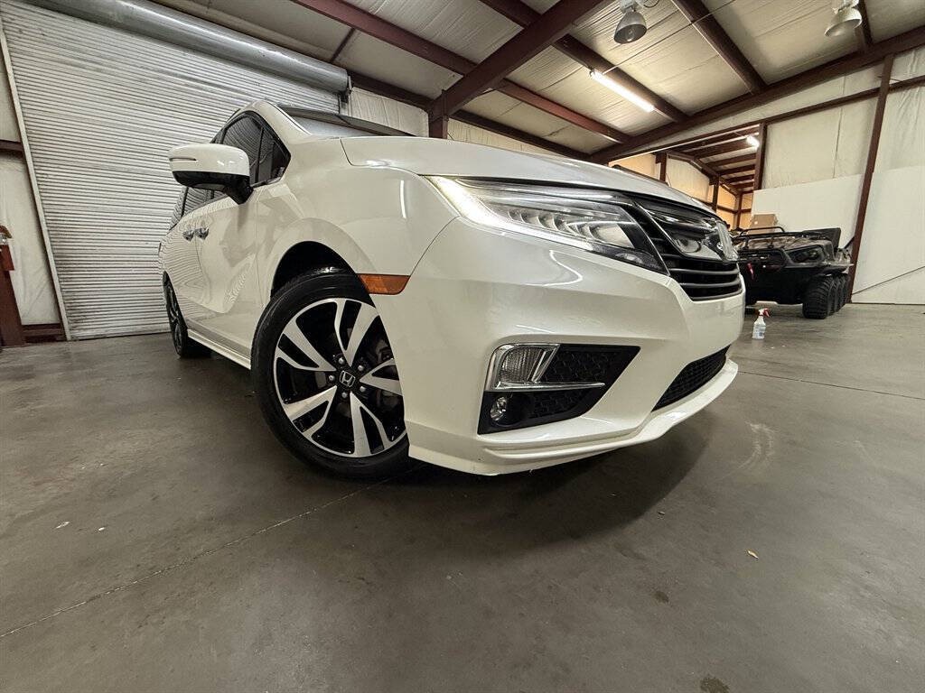 2018 Honda Odyssey Image 2