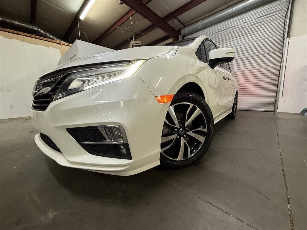 2018 Honda Odyssey Image 3