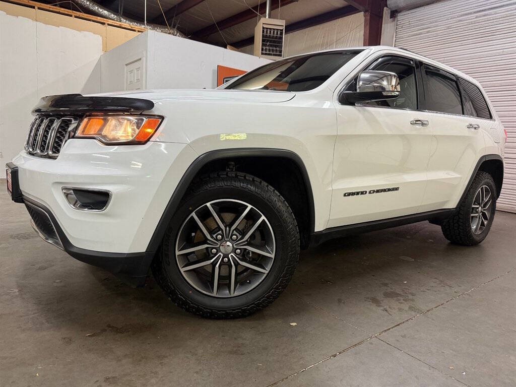 2017 Jeep Grand Cherokee Image 3