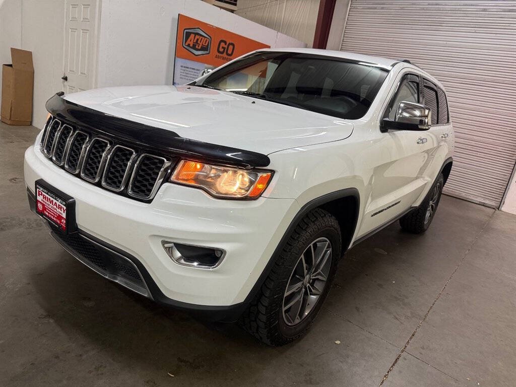 2017 Jeep Grand Cherokee Image 25