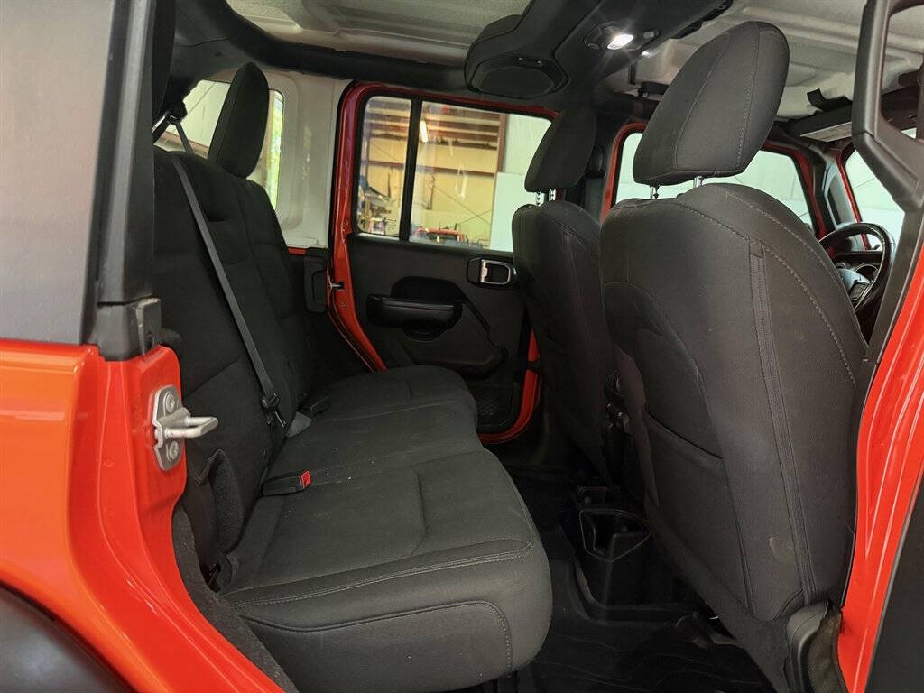 2018 Jeep Wrangler Unlimited Image 17